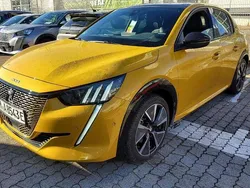 Gelb Gebraucht 2021 Peugeot e-208 GT Kleinwagen | 14.900 € (Guter Preis)