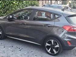 Grau Gebraucht 2018 Ford Fiesta Active Kleinwagen | 9.500 € (Guter Preis)