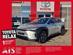 Cosmicsilber Neu 2025 Toyota bZ4X Team SUV | 43.590 € (Teuer)