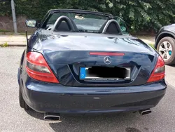 Blau Gebraucht 2009 Mercedes SLK200 Cabrio | 9.500 € (Guter Preis)