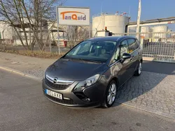 Grau Gebraucht 2013 Opel Zafira Tourer Innovation Van / Kleinbus | 7.800 € (Fairer Preis)