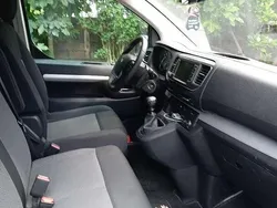 Grau Gebraucht 2017 Peugeot Traveller Active Van / Kleinbus | 19.000 € (Superpreis)