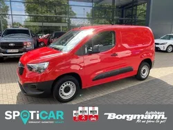 Rot Gebraucht 2021 Opel Combo Van / Kleinbus | 15.470 € (Guter Preis)