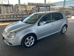 Silber Gebraucht 2008 VW Golf V United Limousine | 9.340 €