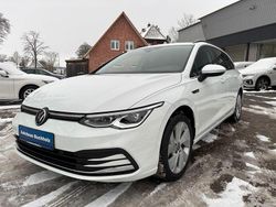 Weiß Gebraucht 2023 VW Golf VIII Style Kombi | 24.490 € (Guter Preis)