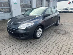 Grau Gebraucht 2012 Renault Mégane III Kombi | 4.850 € (Fairer Preis)