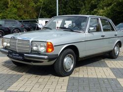 Andere Gebraucht 1979 Mercedes 300 Limousine | 14.990 €