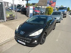 Farbe schwarz obsidien/metalli Gebraucht 2011 Peugeot 207 CC Premium Cabrio | 4.990 € (Etwas zu teuer)