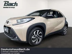 Ginger beige / schwarz Neu 2025 Toyota Aygo Kleinwagen | 18.920 €