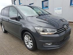 Grau Gebraucht 2016 VW Touran Comfortline Van / Kleinbus | 16.950 € (Fairer Preis)