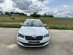 Weiß Gebraucht 2018 Skoda Superb LAURIN & KLEMENT Kombi | 21.250 € (Fairer Preis)
