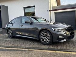 Grau Gebraucht 2019 BMW 330 M Sport Limousine | 31.500 € (Superpreis)