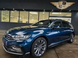 Aquamarinblau Gebraucht 2021 VW Passat Business+ Kombi | 19.990 € (Fairer Preis)