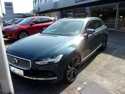 Denim blue Gebraucht 2024 Volvo V90 Ultimate Kombi | 63.950 €