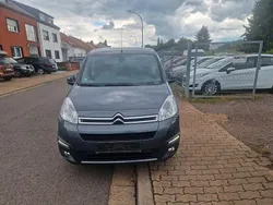 Gebraucht 2016 Citroën Berlingo SELECTION Van / Kleinbus | 5.599 € (Superpreis)