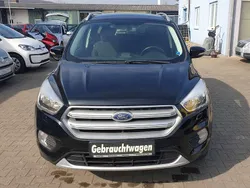 Iridiumschwarz metallic Gebraucht 2018 Ford Kuga Trend SUV | 12.900 € (Fairer Preis)