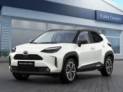 Weiß Gebraucht 2024 Toyota Yaris Cross Plus SUV | 34.380 € (Teuer)