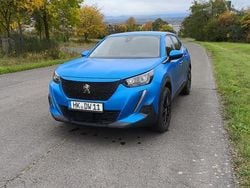 Blau Gebraucht 2020 Peugeot 2008 Active SUV | 14.250 € (Guter Preis)