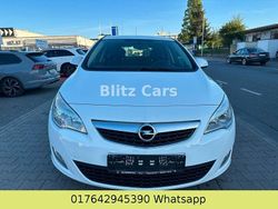 Weiß Gebraucht 2011 Opel Astra Selection Limousine | 3.500 € (Fairer Preis)