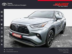 Grau Gebraucht 2021 Toyota Highlander Luxury SUV | 47.990 € (Etwas zu teuer)