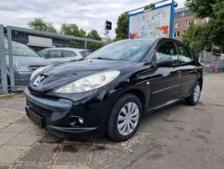 Schwarz Gebraucht 2009 Peugeot 206 Limousine | 2.490 € (Fairer Preis)
