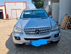 Grau Gebraucht 2006 Mercedes ML280 SUV | 7.000 €