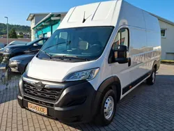 Weiß Gebraucht 2023 Opel Movano Van | 24.499 € (Guter Preis)