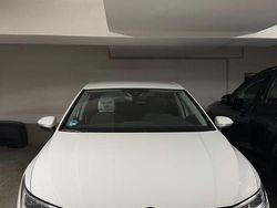 Weiß Gebraucht 2020 VW Golf VII Style Limousine | 18.000 € (Guter Preis)