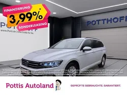 Weiss Gebraucht 2023 VW Passat Business Kombi | 29.777 € (Guter Preis)