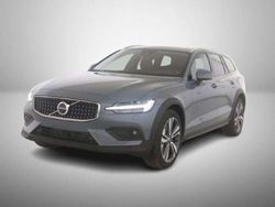 Thunder grey / metallic Gebraucht 2024 Volvo V60 CC Ultimate Kombi | 45.590 € (Fairer Preis)