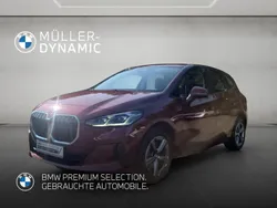 Rot Gebraucht 2024 BMW 216 Limousine | 27.550 € (Guter Preis)