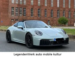 Shadegreen metallic g9 Gebraucht 2025 Porsche 992 Cabrio | 227.992 € (Etwas zu teuer)