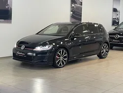 Schwarz Gebraucht 2018 VW Golf VII GTI Limousine | 21.980 € (Etwas zu teuer)