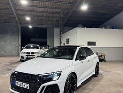 Weiß Gebraucht 2023 Audi RS3 Ambiente Limousine | 53.999 € (Guter Preis)