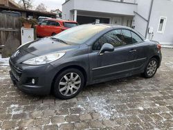 Grau Gebraucht 2013 Peugeot 207 CC Allure Cabrio | 2.500 € (Etwas zu teuer)