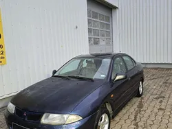 Blau Gebraucht 1998 Mitsubishi Carisma Limousine | 500 € (Guter Preis)