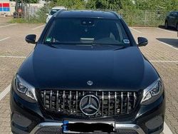 Schwarz Gebraucht 2017 Mercedes GLC250 AMG line SUV | 21.500 € (Fairer Preis)