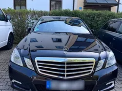 Schwarz Gebraucht 2009 Mercedes E200 Avantgarde Limousine | 9.200 € (Teuer)