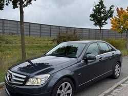 Grau Gebraucht 2011 Mercedes C200 Avantgarde Limousine | 8.990 € (Fairer Preis)