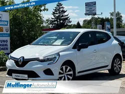 Weiß Gebraucht 2023 Renault Clio V Equilibre Limousine | 12.999 € (Fairer Preis)