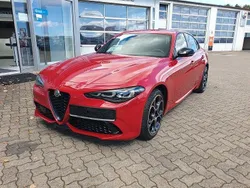 Rot Gebraucht 2024 Alfa Romeo Giulia Veloce Limousine | 39.800 € (Fairer Preis)