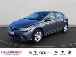Grau Gebraucht 2024 VW Polo Life Kleinwagen | 19.790 € (Guter Preis)