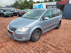 Grau Gebraucht 2007 VW Touran Highline Van / Kleinbus | 3.990 € (Superpreis)