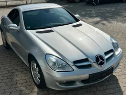 Silber Gebraucht 2005 Mercedes SLK200 Cabrio | 11.890 € (Etwas zu teuer)