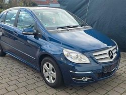Blau Gebraucht 2010 Mercedes B180 Van / Kleinbus | 5.999 € (Fairer Preis)