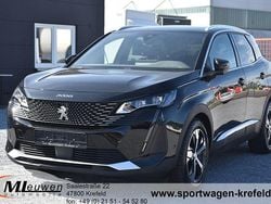 Schwarz perla nera metallic Gebraucht 2021 Peugeot 3008 GTi SUV | 21.950 € (Etwas zu teuer)