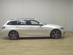 Weiss Gebraucht 2020 BMW 320 M Sport Kombi | 24.380 € (Guter Preis)