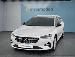 Weiß Gebraucht 2022 Opel Insignia Kombi | 24.949 € (Etwas zu teuer)