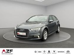Grau Gebraucht 2020 Audi e-tron Design SUV | 18.890 € (Guter Preis)