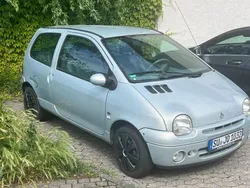 Silber Gebraucht 2005 Renault Twingo Dynamique Kleinwagen | 1.550 € (Fairer Preis)
